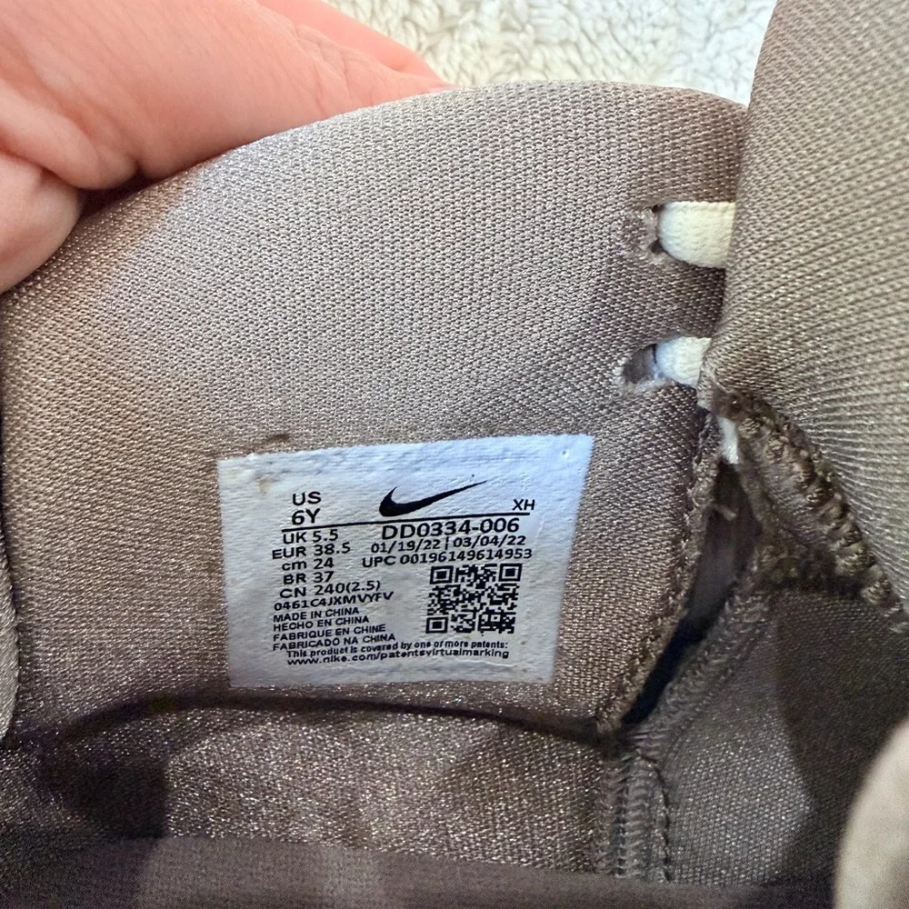 NEW NEVER WORN Kyrie Infinity size 6
